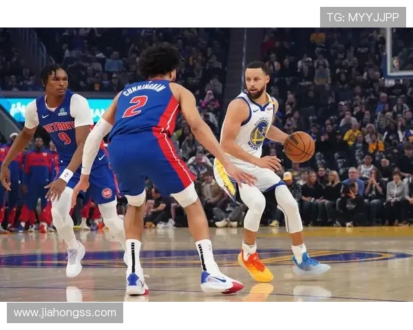 NBA最新动态：詹姆斯率湖人强势逆转勇士，库里伤退让比赛悬念丛生